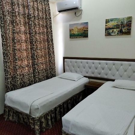 Hotel "Grand Way" Taškent Exteriér fotografie